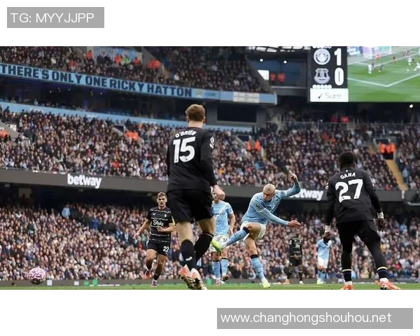 内维尔大胆预测桑德兰与阿森纳战平利物浦小胜曼城争夺胜利 内维尔大胆预测桑德兰与阿森纳战平利物浦小胜曼城争夺胜利